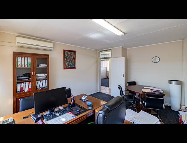 250M² OFFICE TO LET IN FERNDALE